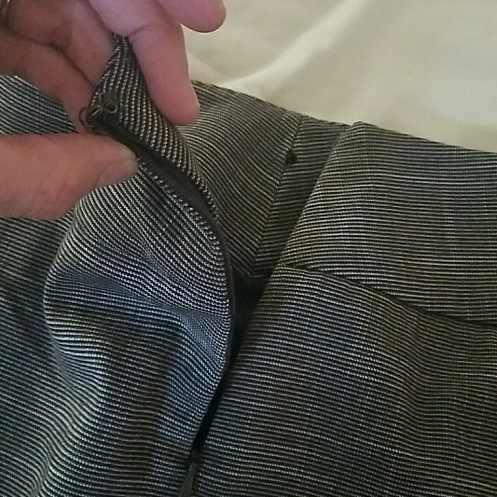 Skirt - Picture 4 of 6
